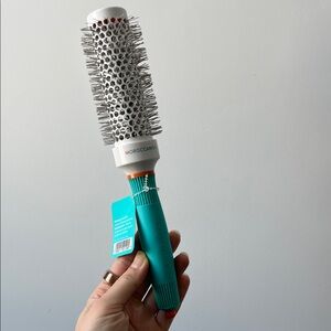 NWT Moroccan Oil Ionic Ceramic Round Brush - 35mm